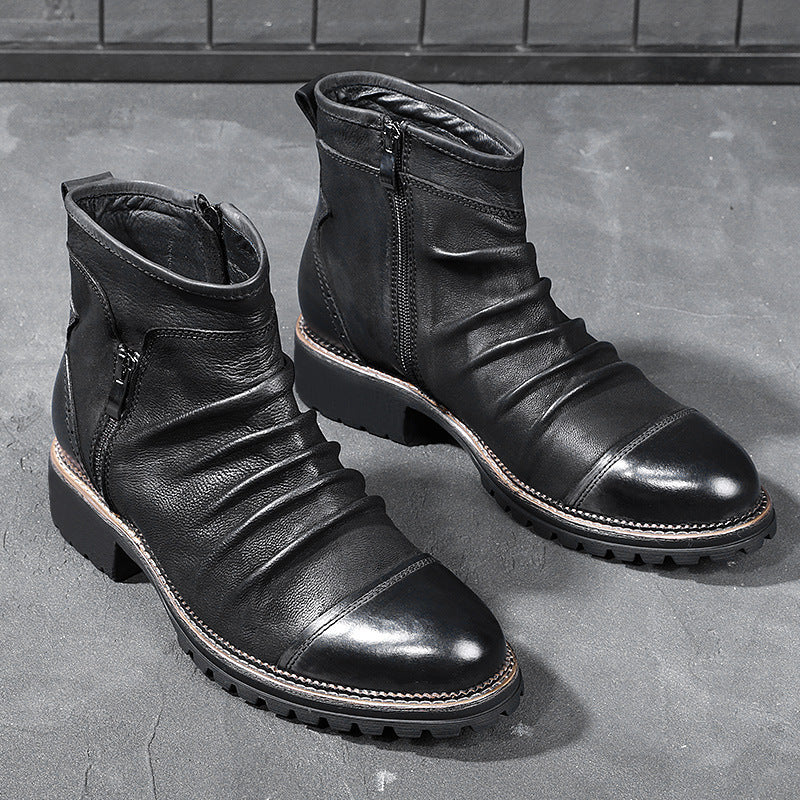 Botines hombre negro espresso en cuero vegano Luxe Grain™ con caña media, cierre lateral y suela de goma antideslizante estilo Martin Boots.