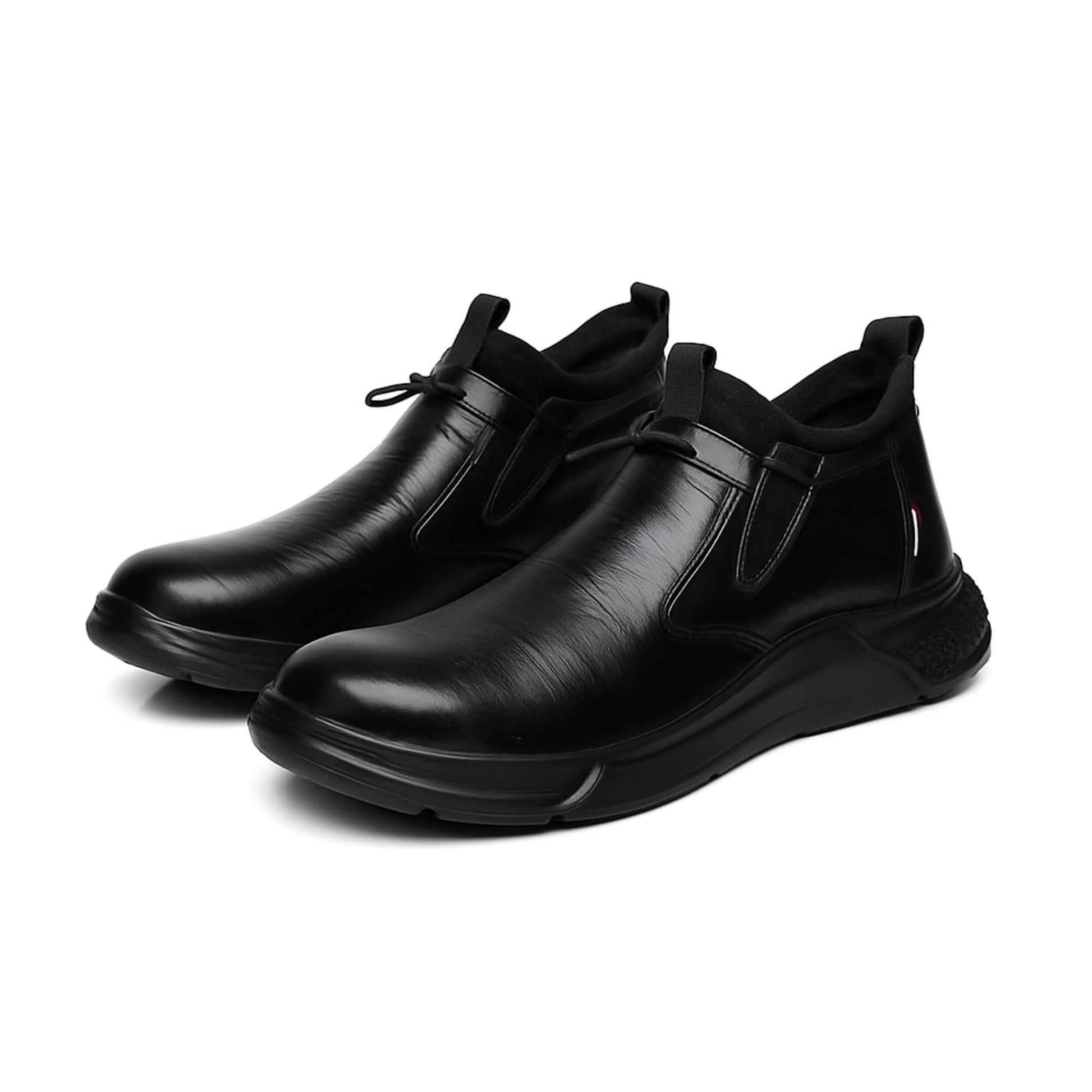 par de zapatos de seguridad unisex Kalver  slip-on negro 182, Punta de acero y antiperforación– Vista lateral derecha