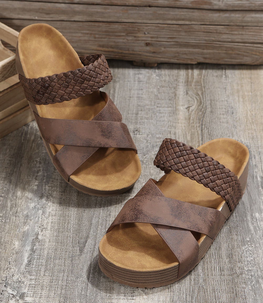 sandalia plataforma mujer café Kalver serena con detalle trenzado