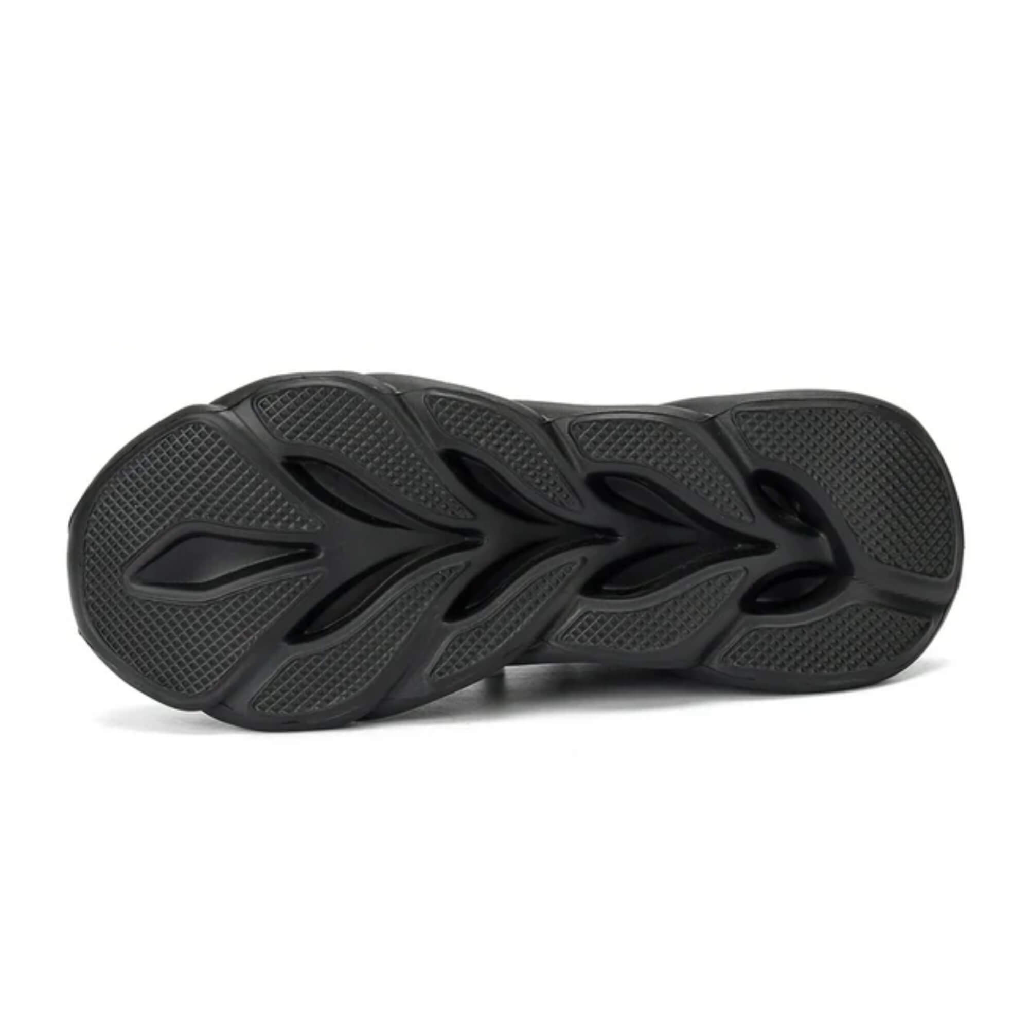 zapato de seguridad Kalver Scout ultraliviano para hombre y mujer 808 en color negro, suela robusta y diseño moderno.