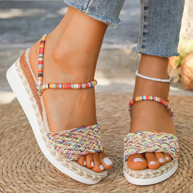 Sandalias plataforma mujer Kalver Isla trenzadas multicolor con suela cómoda