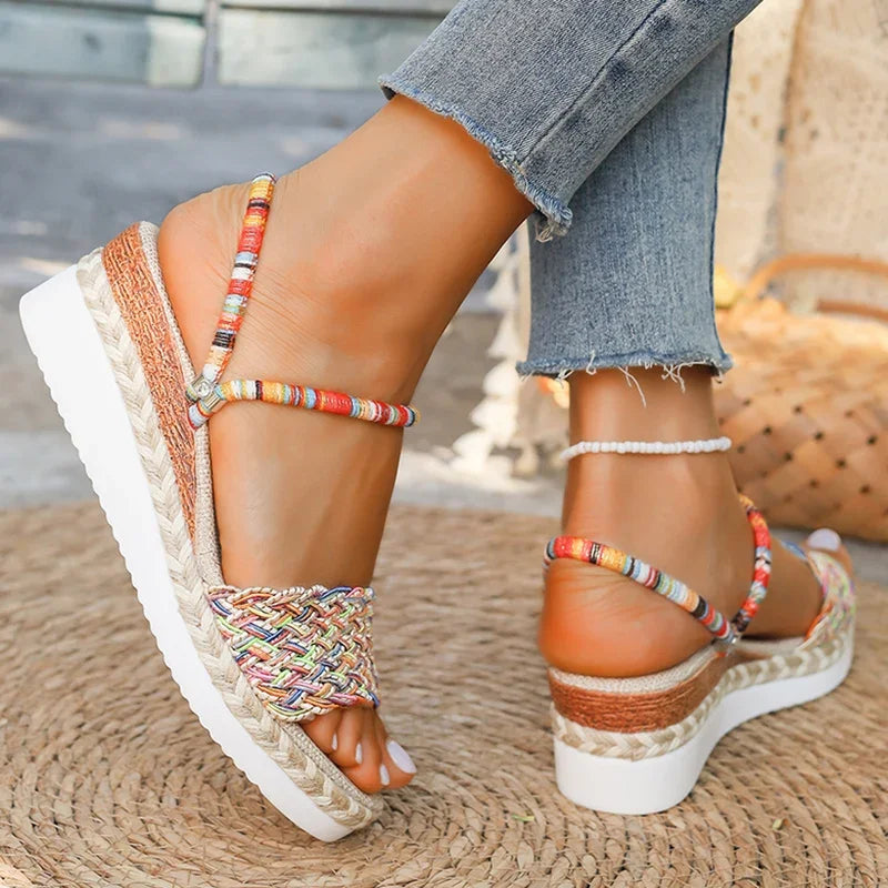 Sandalias plataforma mujer Kalver Isla trenzadas multicolor suela cómoda y correas ajustables